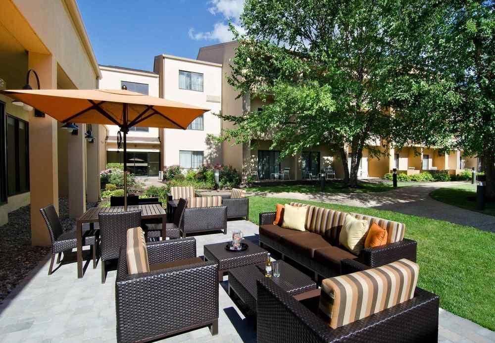 Courtyard Kansas City Overland Park/Metcalf, South Of College Boulevard Dış mekan fotoğraf